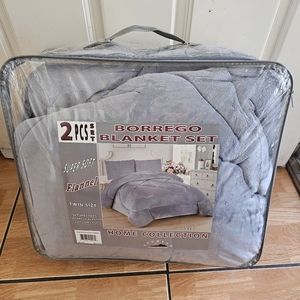 Borrego 2 piece blanket